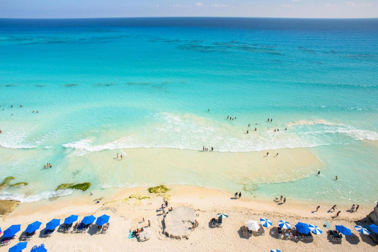 2 Story Oceanfront Penthouses On Cancun Beach! Exterior photo